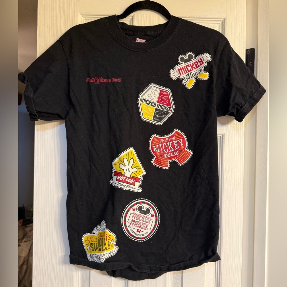 Hanes Black Disney Graphic Tee M